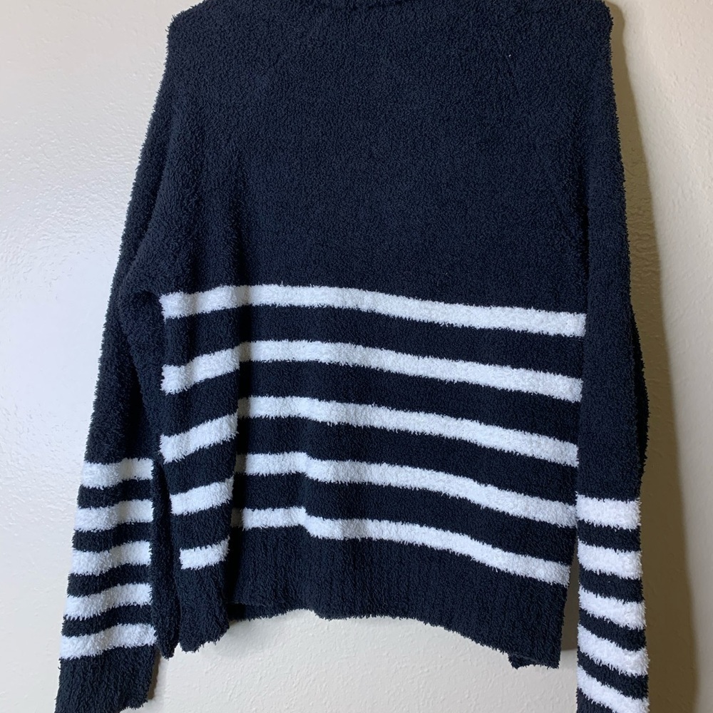 ALYA Sweater - Picture 6 of 8